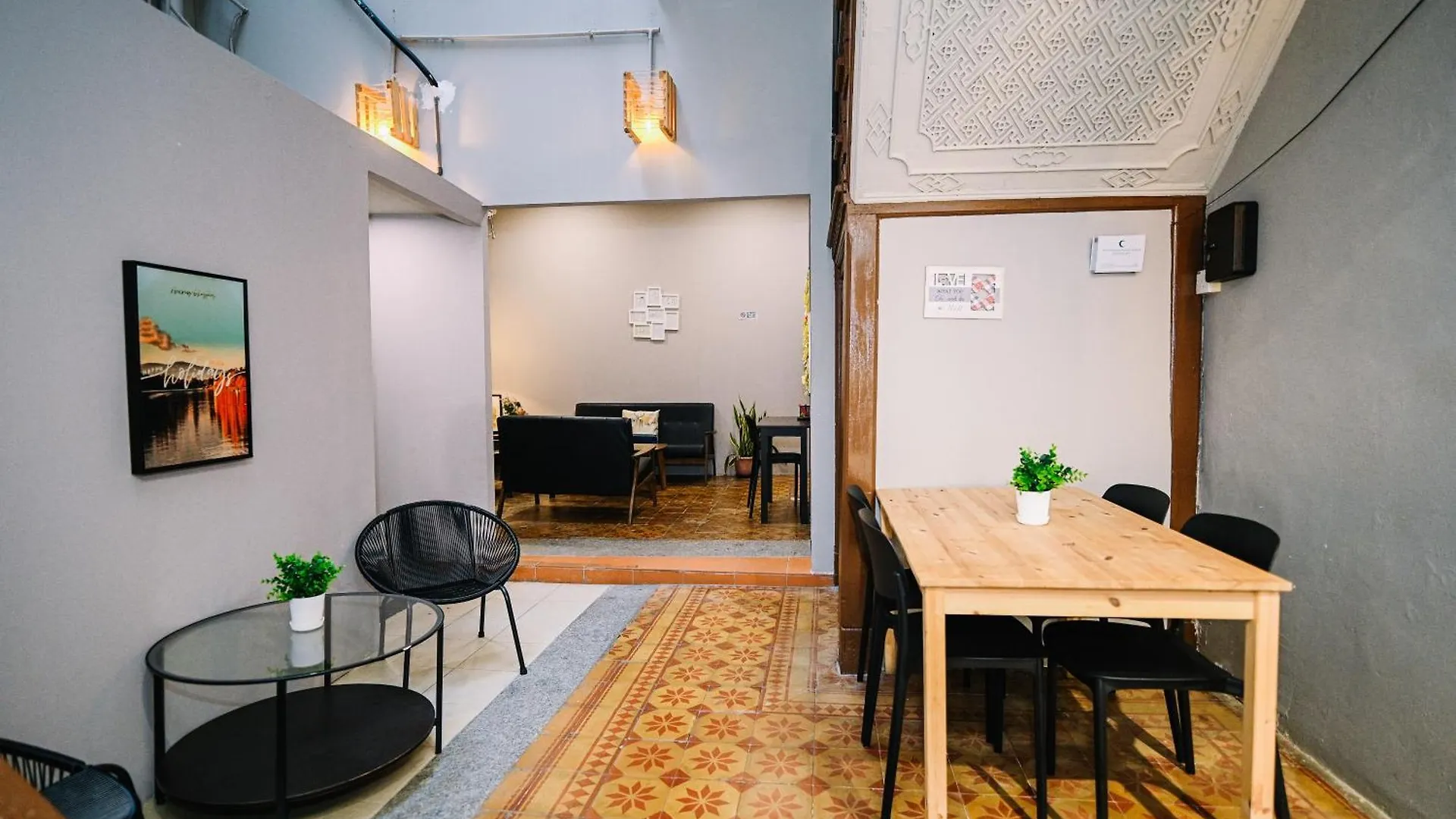Swing & Pillows - 87 Chulia St, Georgetown Penang 조지타운